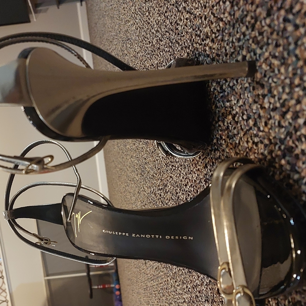 Giuseppe Zanotti, 39,black and gold
